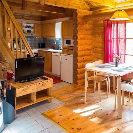 Holiday Home Yllaeksen Tunturihonkamaja A 1 By Interhome Äkäslompolo Exteriör bild